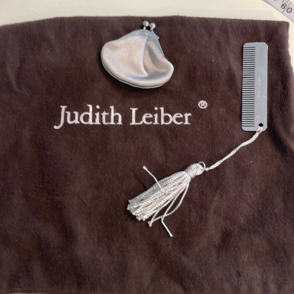 Judith Leiber snakeskin handbag - Picture 8 of 15